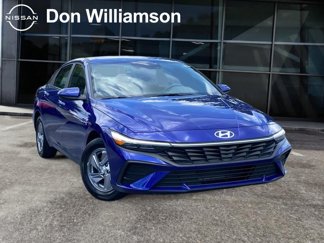 Used 2024 Hyundai Elantra SE image 1