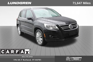 Used 2011 Volkswagen Tiguan SE image 1