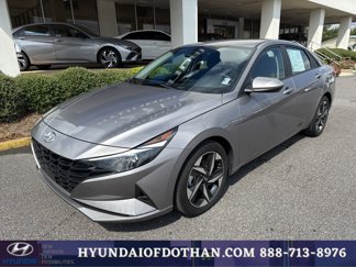 Certified 2023 Hyundai Elantra SEL w/ Convenience Package image 1
