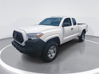 Used 2022 Toyota Tacoma SR image 1