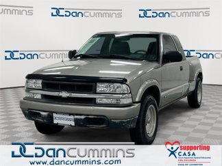 Used 2002 Chevrolet S10 Pickup LS w/ LS Preferred Equipment Group image 1