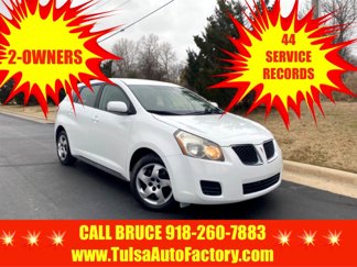 Used 2010 Pontiac Vibe w/ Preferred Package image 1