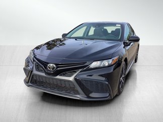 Used 2023 Toyota Camry SE image 1