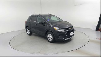 Used 2017 Chevrolet Trax LT w/ Driver Confidence Package image 1