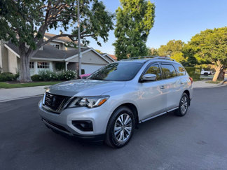 Used 2018 Nissan Pathfinder S image 1