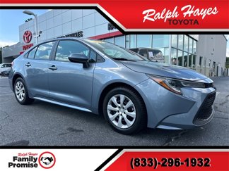 Used 2022 Toyota Corolla LE image 1