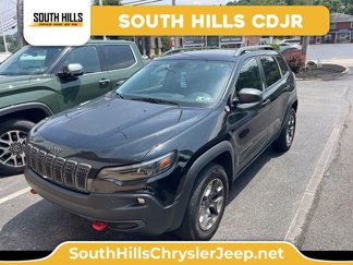 Used 2019 Jeep Cherokee Trailhawk w/ Cold Weather Group image 1