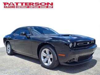 Used 2023 Dodge Challenger SXT image 1