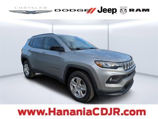 Used 2022 Jeep Compass Latitude image 1