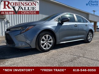 Used 2022 Toyota Corolla LE image 1