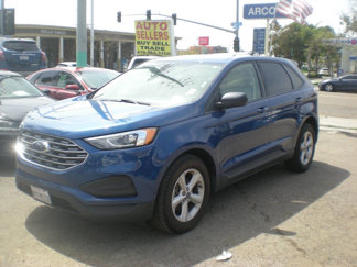 Used 2020 Ford Edge SE image 1