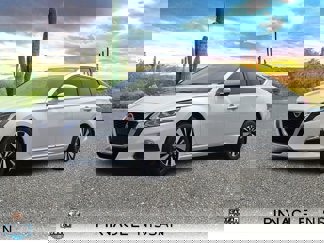 Used 2022 Nissan Altima 2.5 SV image 1