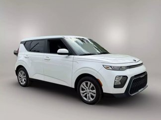 Used 2021 Kia Soul LX image 1