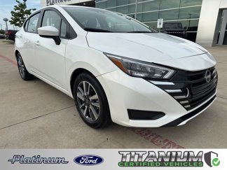 Used 2025 Nissan Versa SV image 1