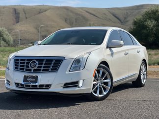 Used 2013 Cadillac XTS Premium image 1