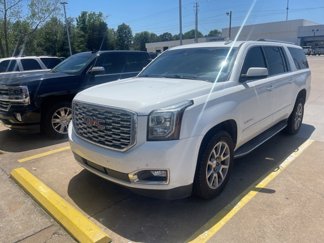 Used 2018 GMC Yukon XL Denali image 1