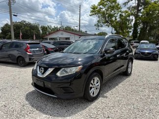 Used 2015 Nissan Rogue SV image 1