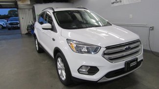 Used 2018 Ford Escape SE w/ Ford Safe & Smart Package image 1
