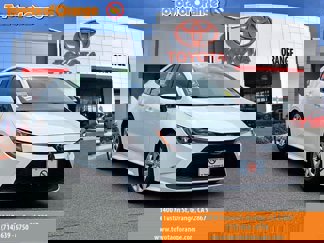 Used 2022 Toyota Corolla LE image 1