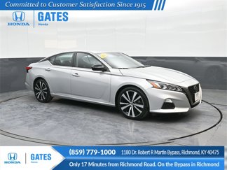 Used 2022 Nissan Altima 2.5 SR image 1