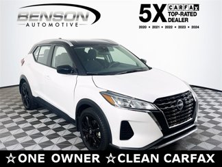 Used 2022 Nissan Kicks SV image 1