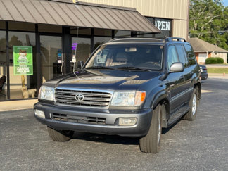 Used 2004 Toyota Land Cruiser image 1