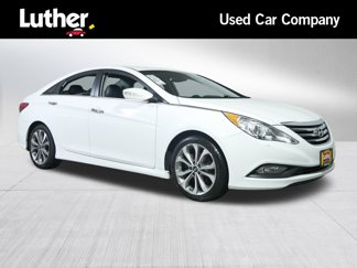 Used 2014 Hyundai Sonata SE image 1