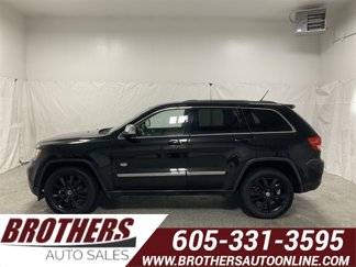 Used 2011 Jeep Grand Cherokee Laredo image 1