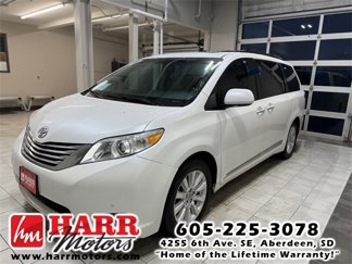 Used 2012 Toyota Sienna XLE image 1