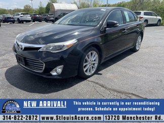 Used 2014 Toyota Avalon Limited image 1