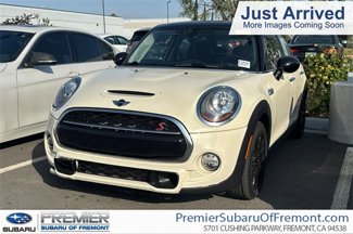 Used 2018 MINI Cooper S image 1