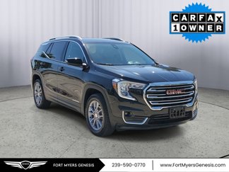 Used 2024 GMC Terrain SLT image 1