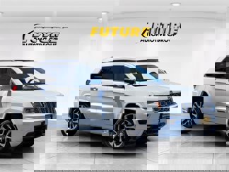 Used 2017 Jeep Grand Cherokee Overland w/ Jeep Active Safety Group image 1
