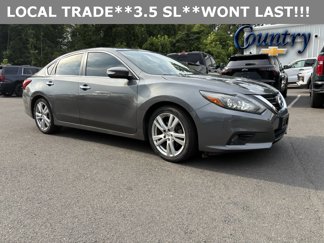 Used 2017 Nissan Altima 3.5 SL image 1