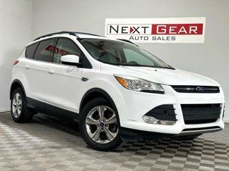 Used 2016 Ford Escape SE w/ Equipment Group 201A image 1