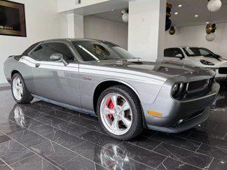 Used 2011 Dodge Challenger R/T image 1