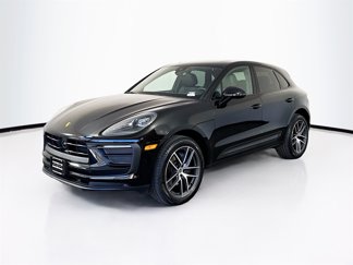 Used 2025 Porsche Macan image 1