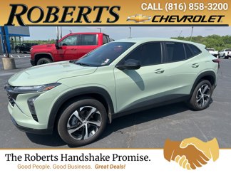 Used 2024 Chevrolet Trax RS w/ Driver Confidence Package image 1