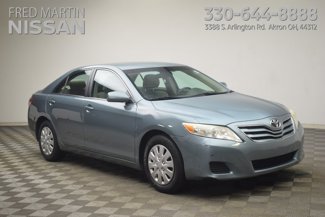 Used 2010 Toyota Camry LE image 1