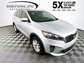 Used 2019 Kia Sorento LX w/ LX Convenience Package image 1