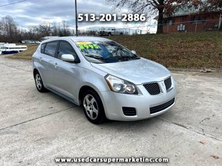 Used 2010 Pontiac Vibe w/ Preferred Package image 1