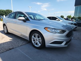 Used 2018 Ford Fusion SE w/ Fusion SE Technology Package image 1
