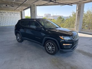 Used 2019 Jeep Compass Latitude image 1