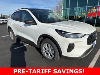 New 2025 Ford Escape Active w/ Cold Weather Package image 1