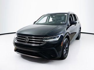 Used 2022 Volkswagen Tiguan SE w/ Panoramic Sunroof Package video 3