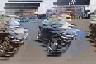 New 2025 Kia K4 LXS image 1