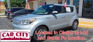 Used 2017 Kia Soul EV + w/ Sun & Fun Package image 1