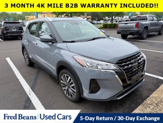 Used 2022 Nissan Kicks SV image 1