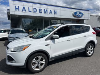 Used 2016 Ford Escape SE w/ Equipment Group 201A image 1