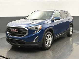 Used 2020 GMC Terrain SLE w/ LPO, Floor Liner Package image 1